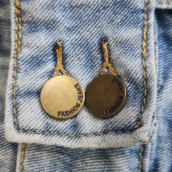 Light Wash Distressed Jean Shorts - Picture 2 of 4